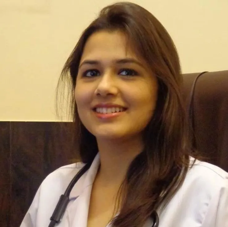 Dr. Akriti Mehra is a In-house Dermatology Expert at Skingenious