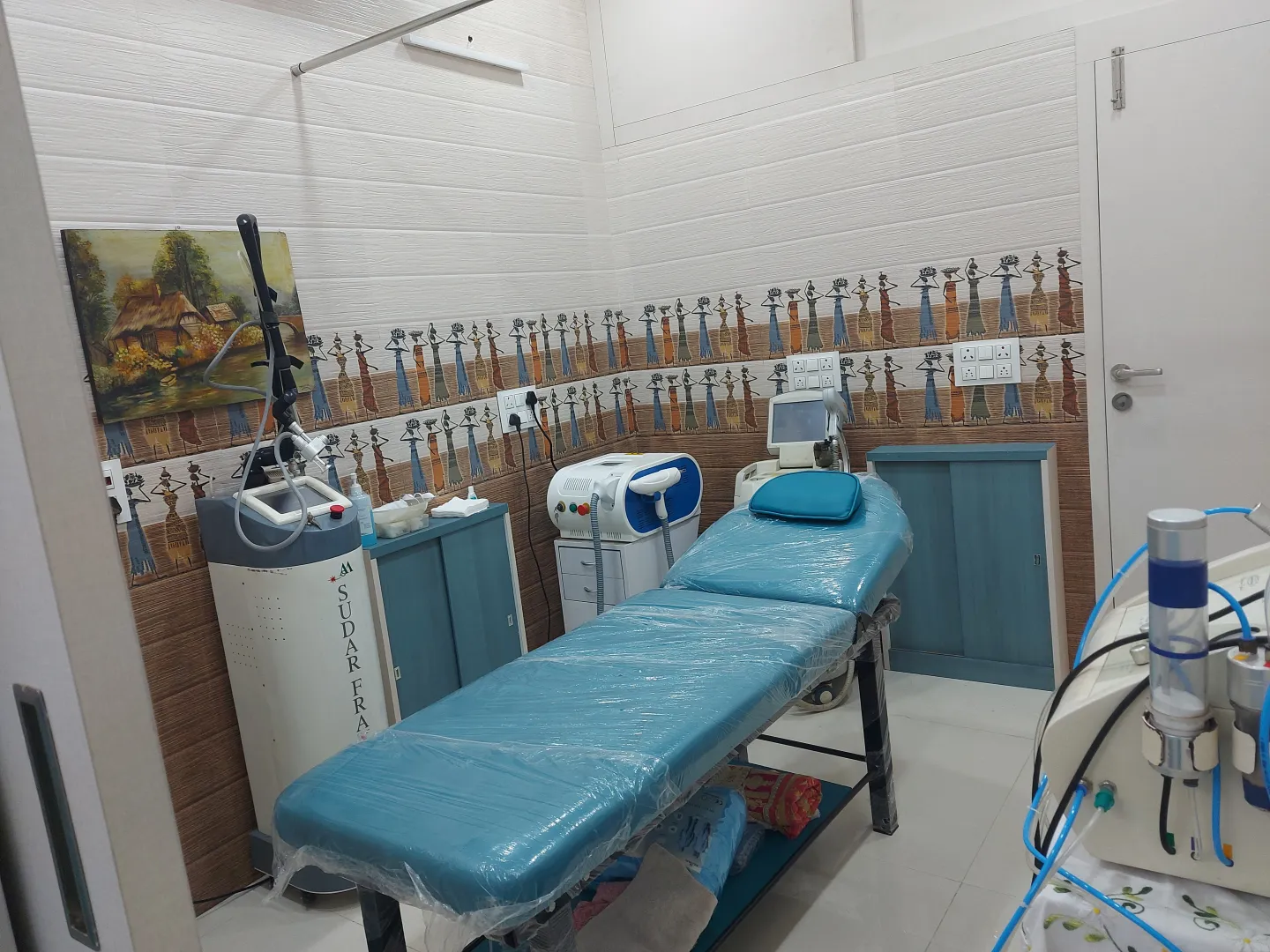 SkinGenious Malad clinic in Mumbai